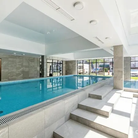 Port Basen & Jacuzzi