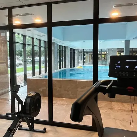 Port Basen & Jacuzzi Apartment *