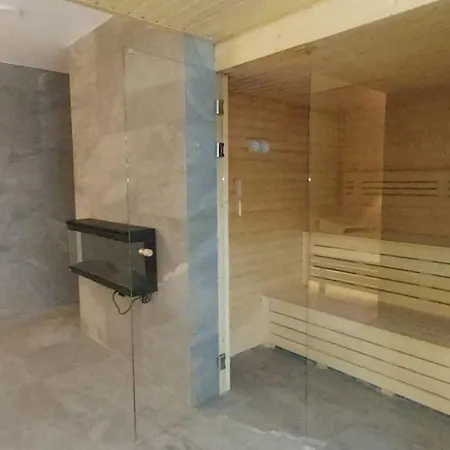 Port Basen&jacuzzi Appartement