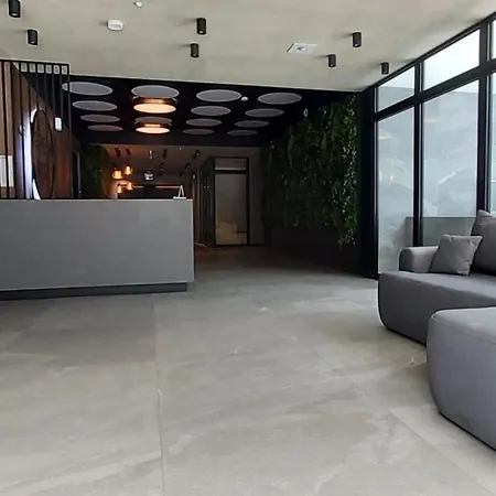 Port Basen&jacuzzi Appartement *